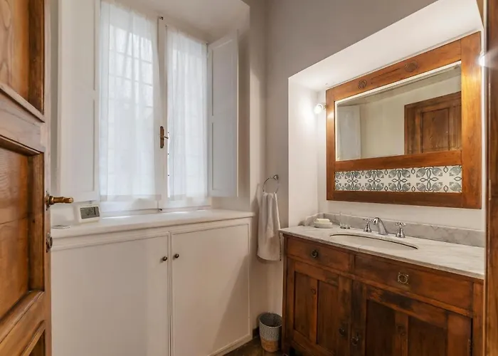 Guesthost - Colosseo & Fori Imperiali Wooden Flat Διαμέρισμα