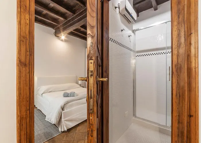 Guesthost - Colosseo & Fori Imperiali Wooden Flat *